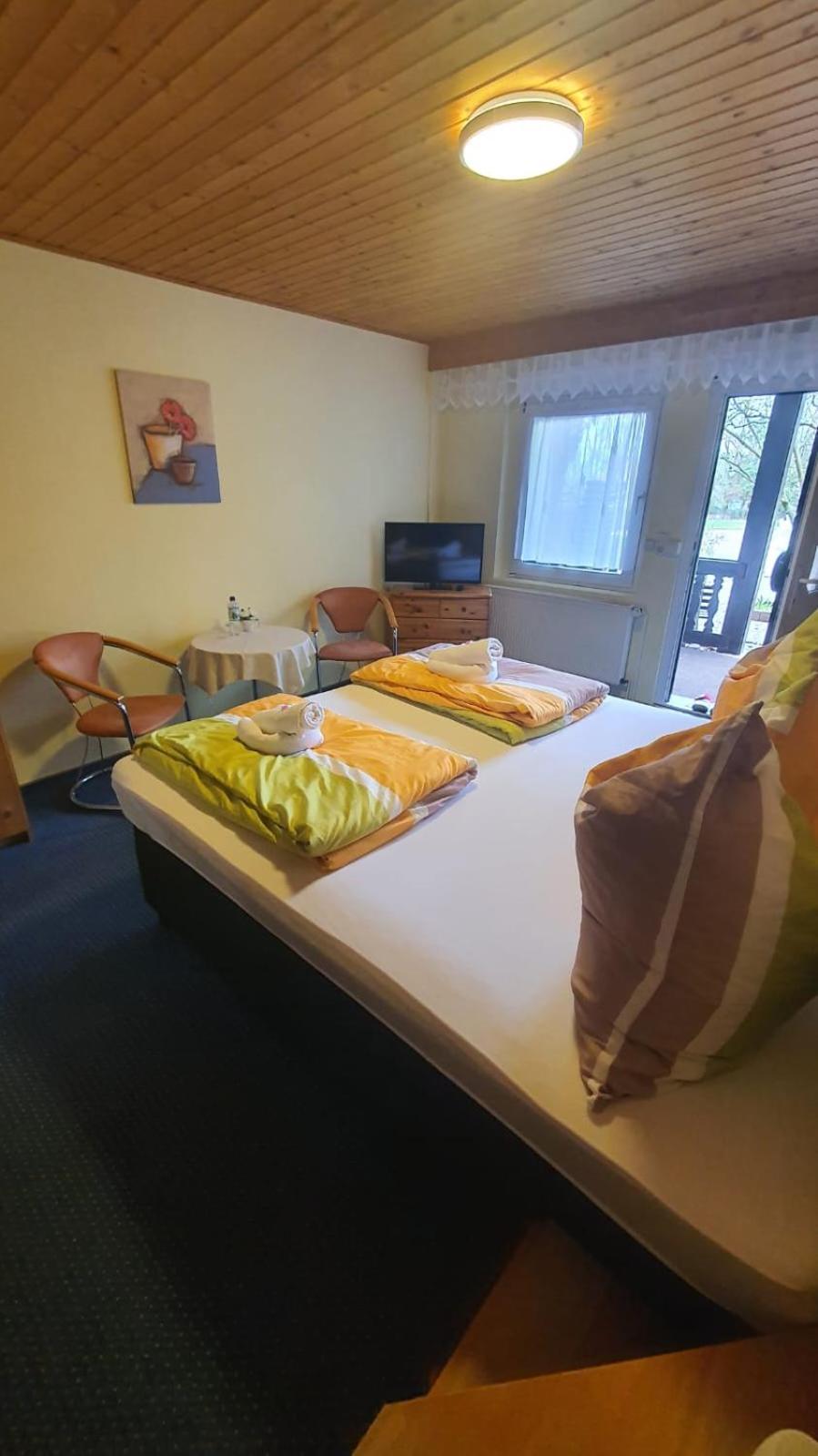 Motel Zur Festwiese Gierstädt エクステリア 写真