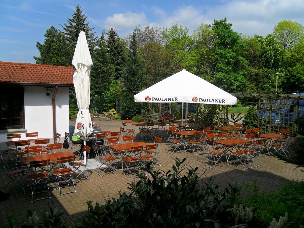 Motel Zur Festwiese Gierstädt エクステリア 写真