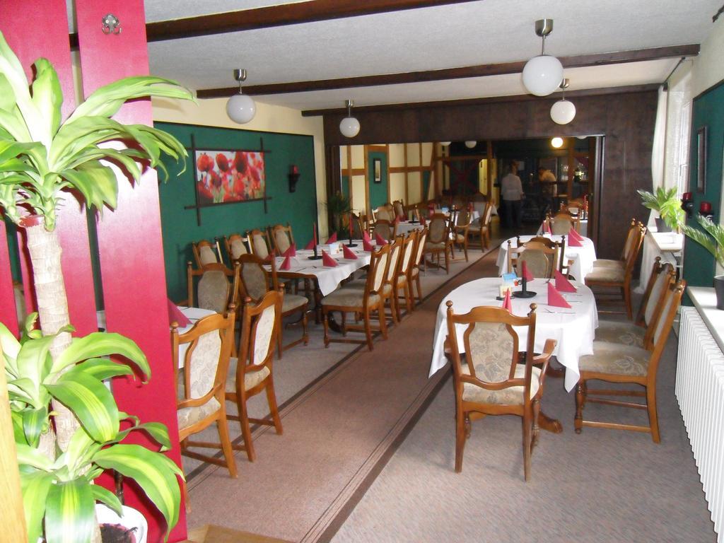 Motel Zur Festwiese Gierstädt エクステリア 写真